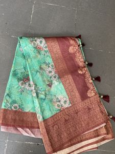 Beautiful Floral Print Saree without blouse