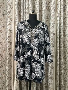 Stylish Black & White Paisley Kurta