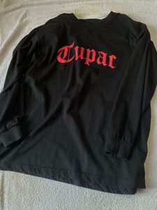Tupac Graphic Long Sleeve T-Shirt