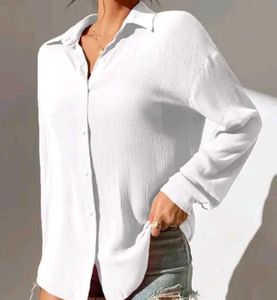 Chic Textured White Button-Up Shirt