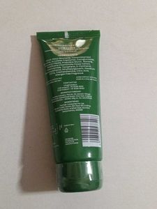 Foxtale Clean Slate Refreshing Face Wash