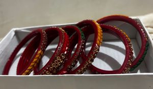 Red Embellished lac Bangles Set