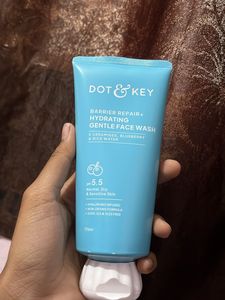 DOT & KEY Gentle Face Wash