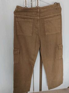 Trendy Cargo Pants - Brown