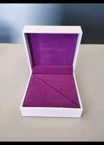 Caratlane  ring box