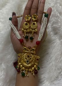 Unused copper jewellery set