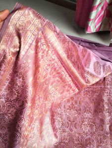 🌷Elegant Lavender Silk Saree With Blouse🌷