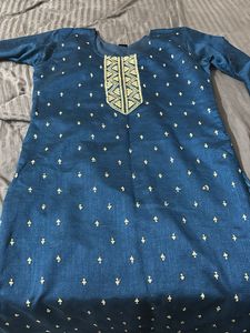 Elegant Blue Embroidered Kurta