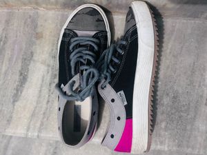 Stylish Grey &amp; Black Sneakers