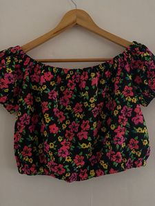 Off-Shoulder Floral Print Crop Top