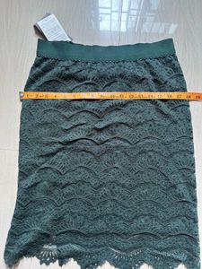 Elegant Emerald Green Lace Pencil Skirt