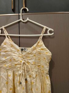 Butter yellow short summery dress