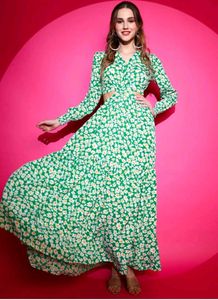 Chic Green Floral Maxi Dress with Cutout