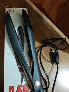 Staunch Hair Straightener HS-1011