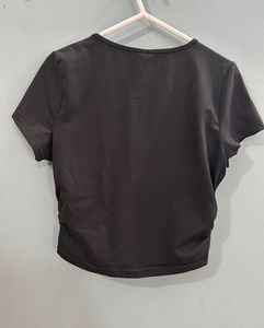 UNUSED Graphic Print V-Neck T-Shirt