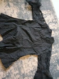 Chic Striped top with Lace Sleeves