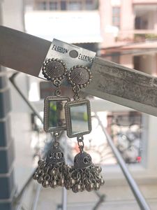 Elegant Pearl Jhumka Earrings