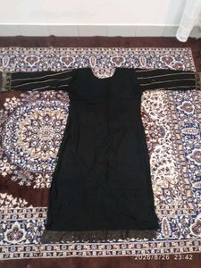 Elegant Black Embroidered Kurta with Dupatta