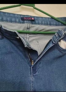 combo of jeans and 3-Pack Ribbed Mock Neck Sleevel