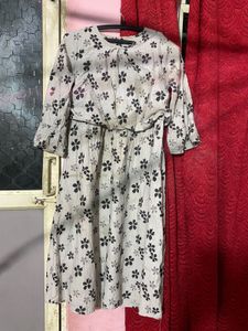 Flowy Floral Print Midi Dress