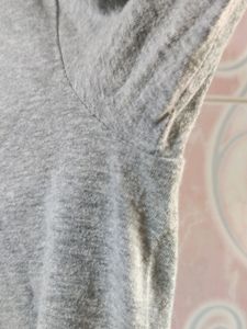 Casual T-shirt In Size L