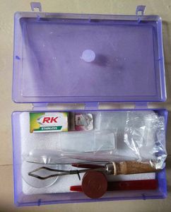 Biology dissection / laboratory kit for students