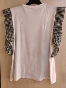 Winky Butterfly Sleeves Top