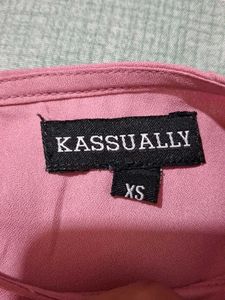branded  top😊