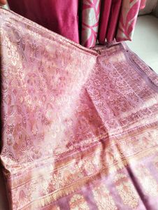 🌷Elegant Lavender Silk Saree With Blouse🌷