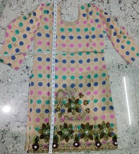 Embellished Cream Kurta Set with Pink