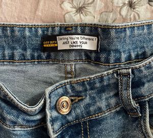 Distressed Wide Leg Jeans
