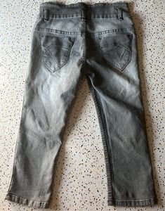 Gray Capri Embellished Jeans