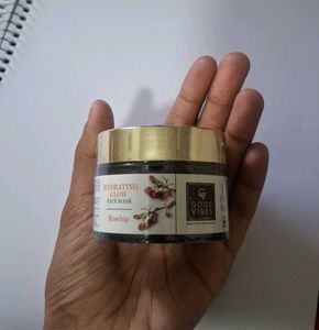 GOOD VIBES HYDRATING GLOW FACE MASK
