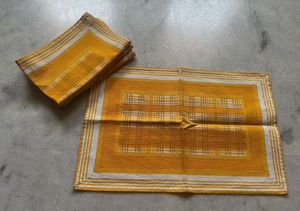 Table Runner/placement