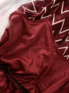 Chic Maroon Zigzag Print Dress
