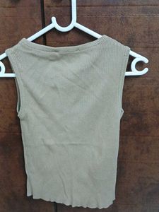 Ribbed Knit Button-Up Sleeveless Top
