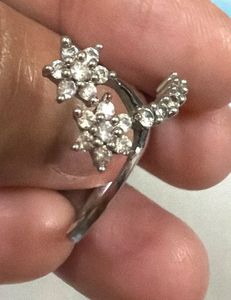 Sparkling Flower Ring