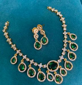 AD America Diamond Necklace &amp; Earring Set
