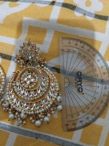 Exquisite Kundan Pearl Jhumka Earrings