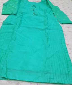 Premium Mul Chanderi Kurti Pant Dupatta Suit Set.