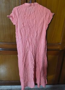 Avaasa Coral Pink Solid Button-Down A-Line Kurti💫