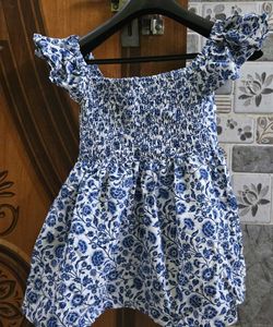 Chic Blue Floral Off-Shoulder top