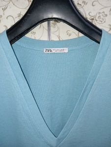 zara  V-Neck T-Shirt