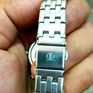 Titan Orignal Quartz Analog Silver