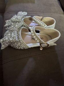 Sparkly Bow Sandals for Girls