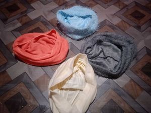 Soft &amp; Comfortable Fuzzy Bonnet pack of 4