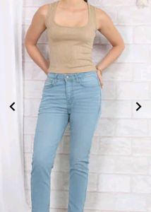 Light Wash Denim Jeans Womens