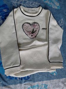 Cream clothing set for girls