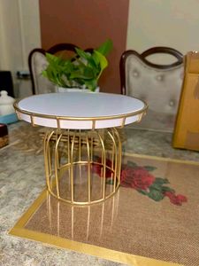 Elegant Gold Cake Stand with White Plate