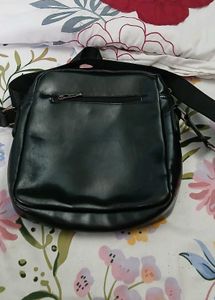 Stylish Men's Black Crossbody Bag
